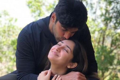 Arya and Sayesha are blessed with a baby girl