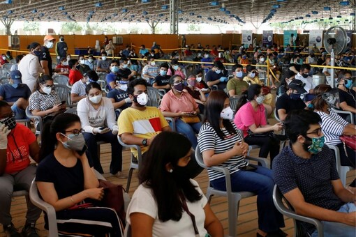 The number of fully vaccinated individuals in India surpassed the partially vaccinated eligible population for the first time. (Photo: Reuters File)