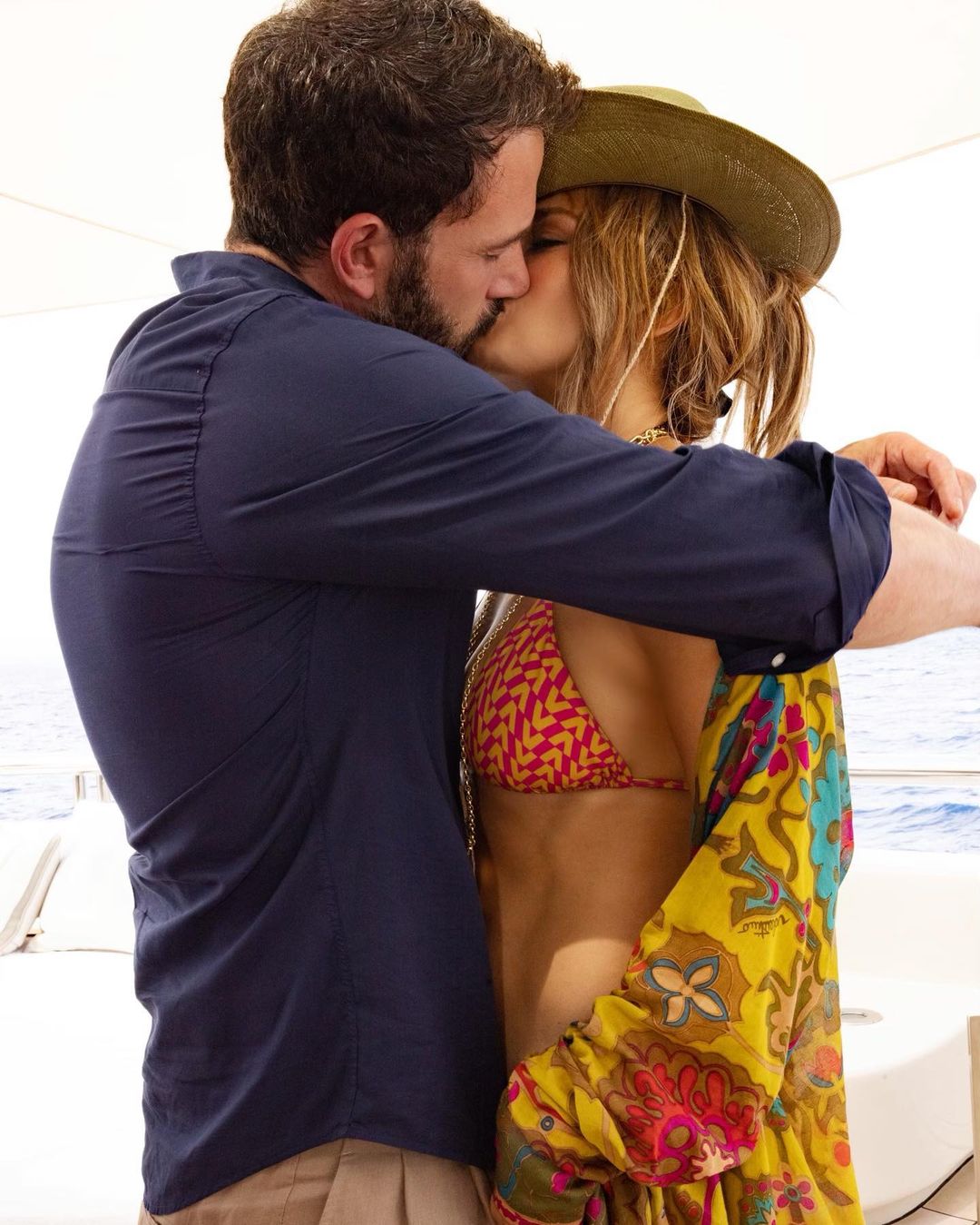 Jennifer Lopez, Ben Affleck make relationship Insta official with passionate kiss; JLo celebrates 52nd b'day RCB