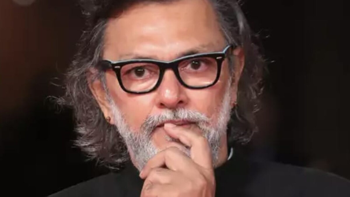 QR Codes in Rakeysh Omprakash Mehra's Debut Book to Provide Visual