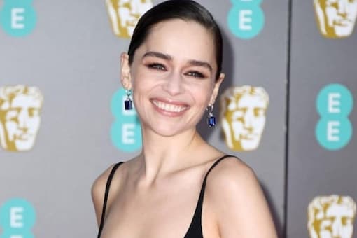 Emilia Clarke Confirms Marvel Debut Jokes About Secrecy Around It There S A Man Outside My House