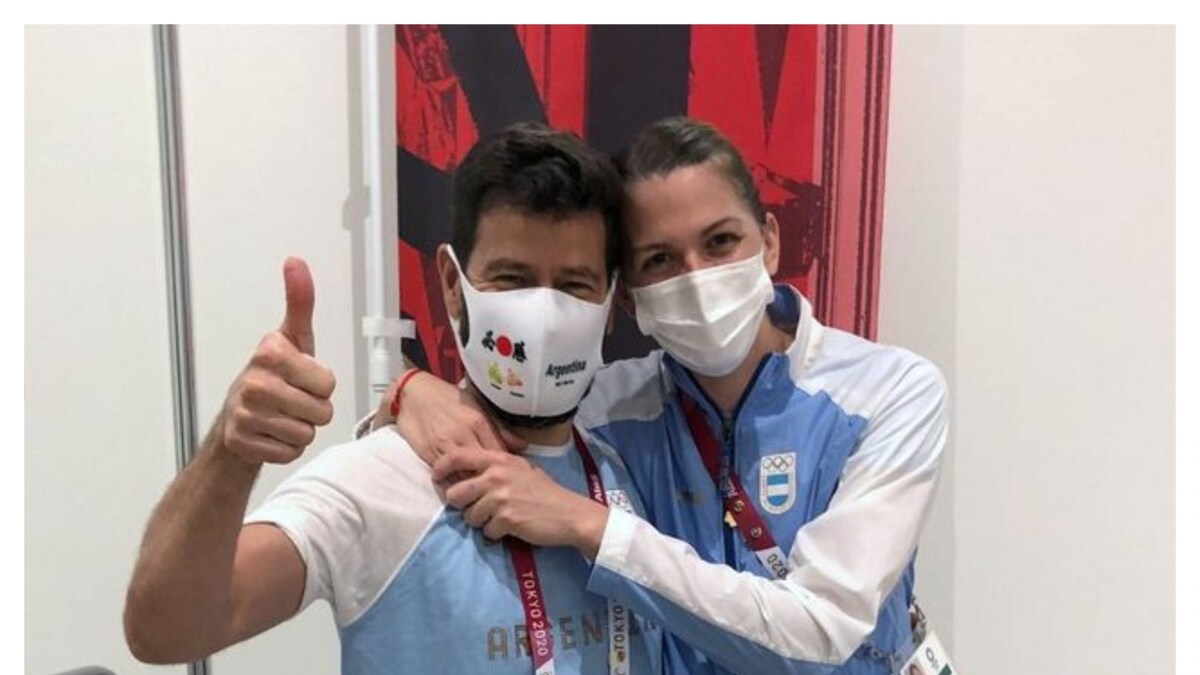 Tokyo Olympics: Argentine Fencer Accepts Marriage Proposal in Front of TV Cameras