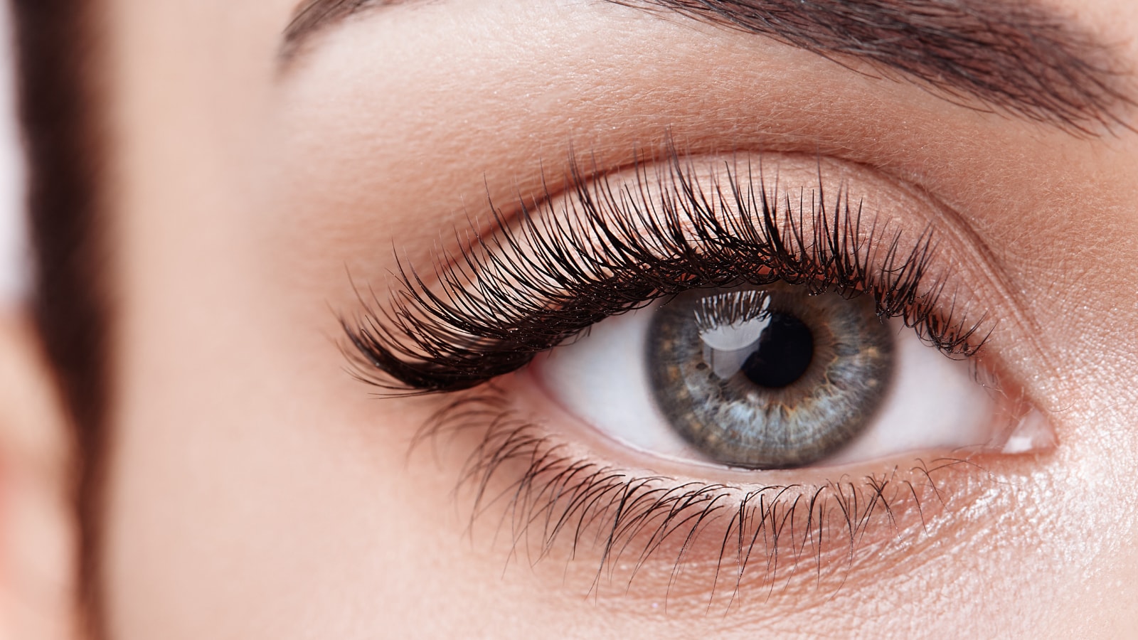 You are currently viewing Corneal Adjustments in Eyes May Be a Singal for ‘Lengthy Covid-19’: Examine