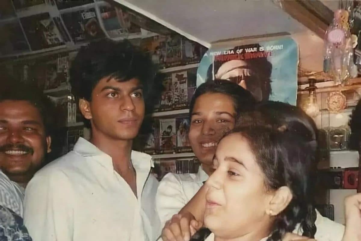 Shah Rukh Khan looks unrecognisable in this viral throwback