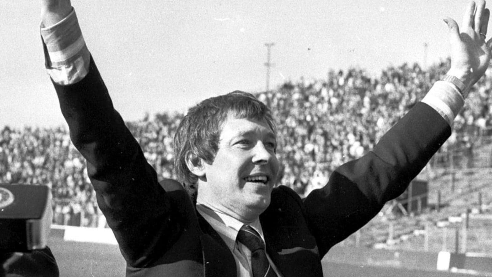 Aberdeen to Honour Former Manager Alex Ferguson with ...
