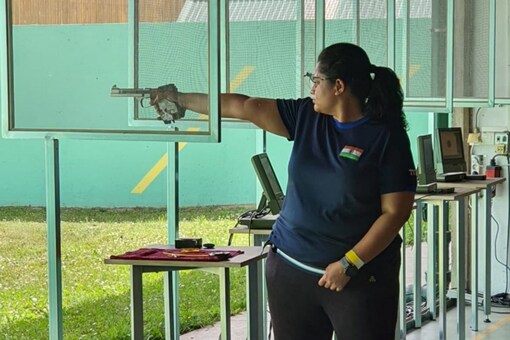 Rahi Sarnobat bagged silver at the President's Cup. (Twitter)