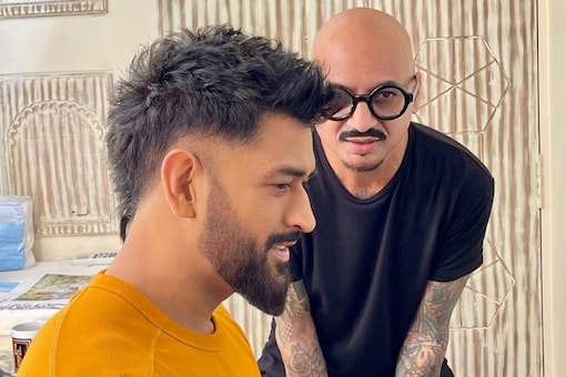 MS Dhoni is known to experiment with his looks (Photo Credits: IG/AlimHakim) 