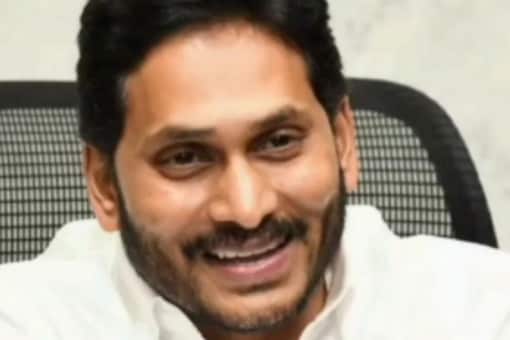 रेड्डी ने कहा कि वैक्सीन की खुराक की बर्बादी से बचने पर ध्यान दिया जाना चाहिए। (फाइल फोटो: पीटीआई) रेड्डी ने कहा कि वैक्सीन की खुराक की बर्बादी से बचने पर ध्यान दिया जाना चाहिए। (फाइल फोटो: पीटीआई)