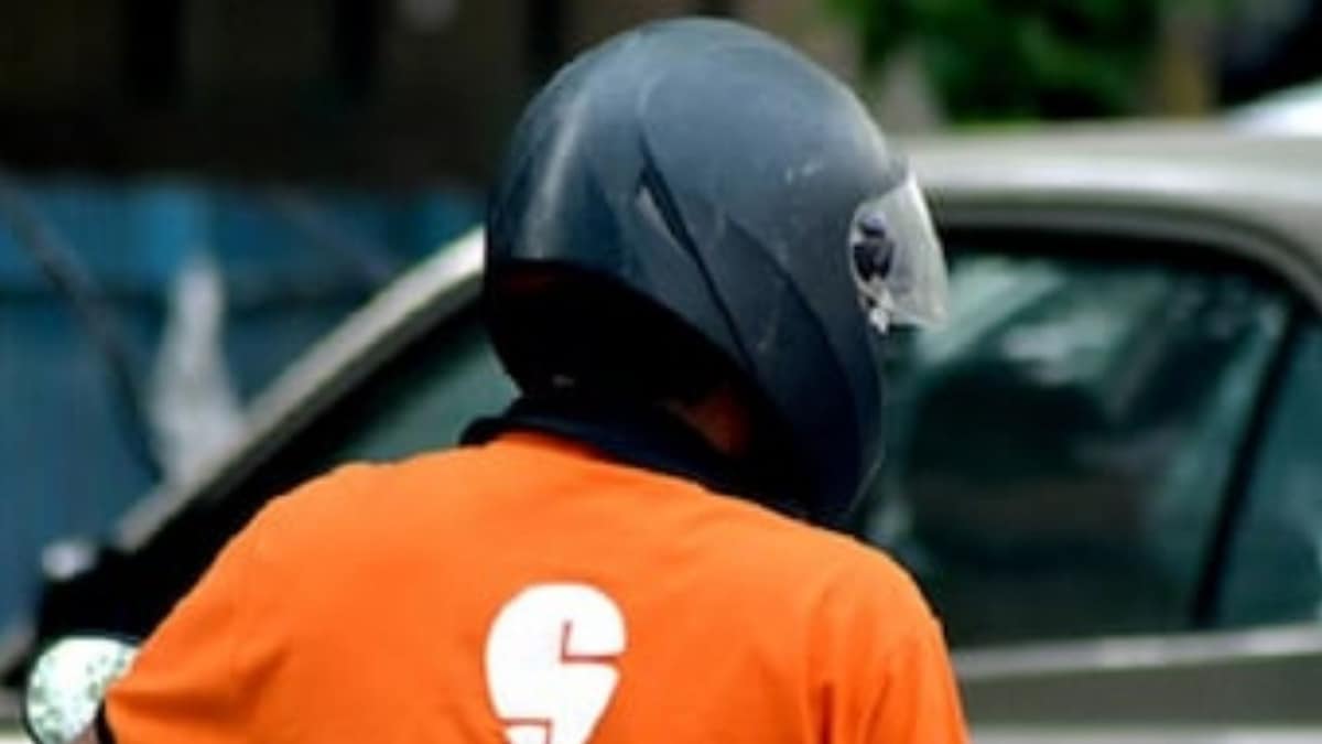 Swiggy Delivery Man Arrested for Assaulting Cop in Chennai