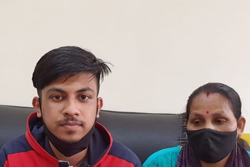 Driving a taxi once a week, Debdulal makes 9-10 trips in one day and earns Rs 800 to Rs 900