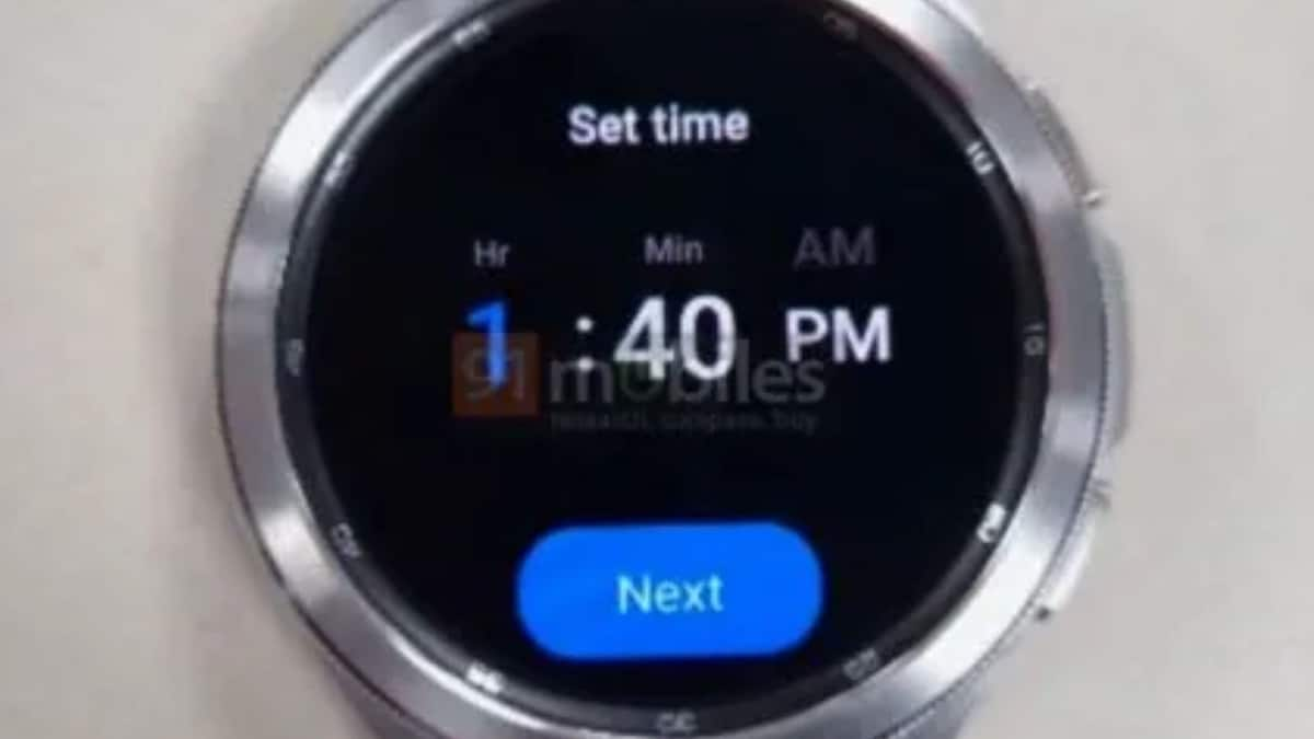 Samsung Galaxy Watch 4 Classic Live Images Leaked: Physical Dial, Two Buttons Hinted