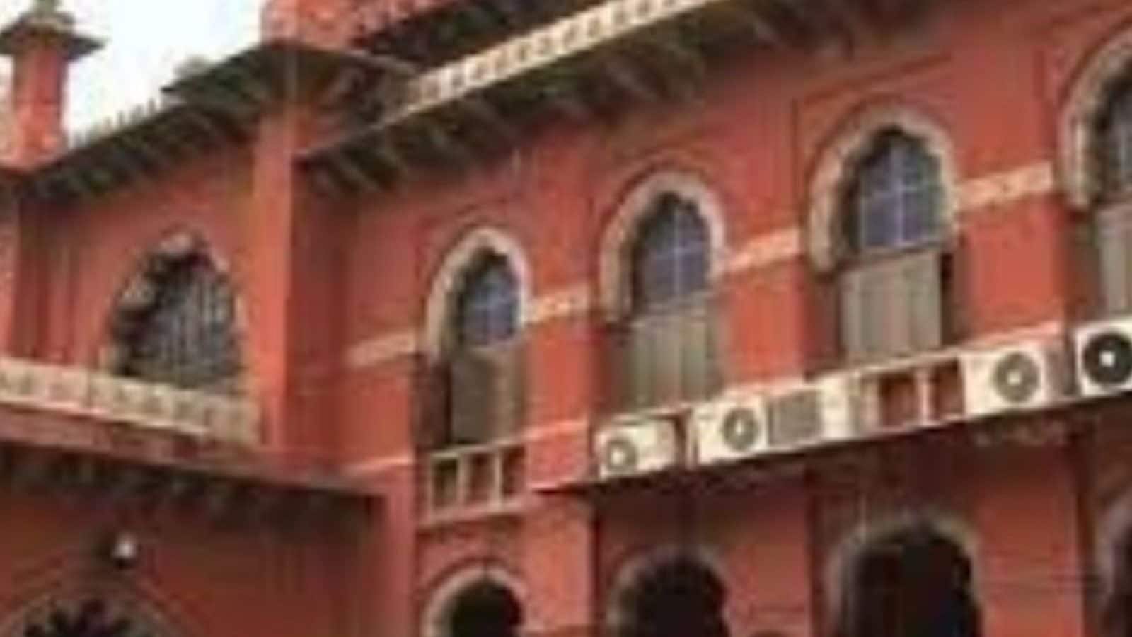 'Don't Communicate with TN in Hindi, Lingusitic Fantacism Dangerous': Madras HC Tells Centre