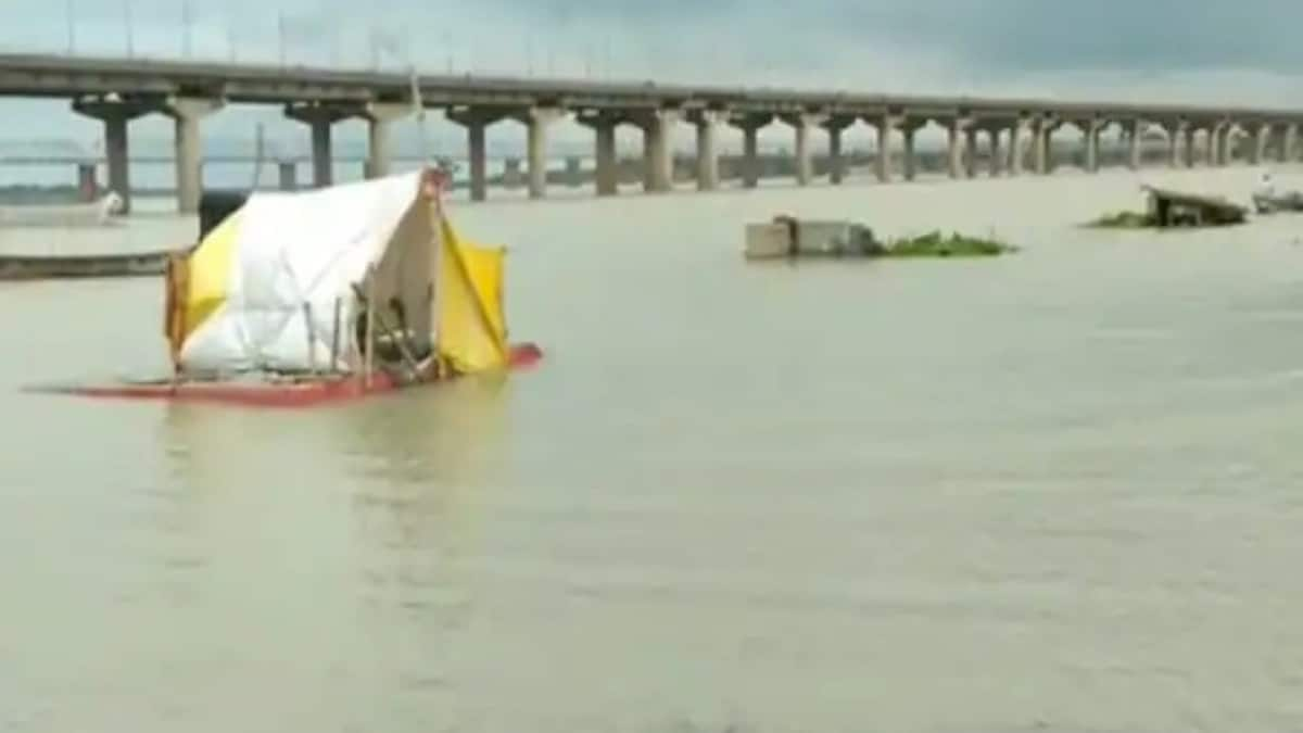 Ganga, Yamuna Rivers Cross Danger Mark in Prayagraj; Alert Issued As Water Levels Continue To Rise