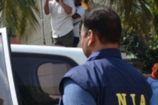 The officials, who arrived at dawn from Bengaluru, began their investigation forthwith, police sources said.