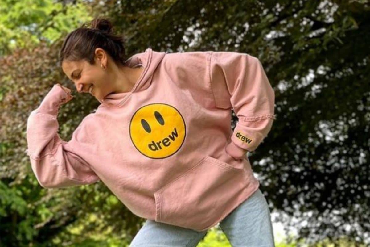 Anushka Sharma wears ₹11k pink hoodie seen on Justin Bieber in Yummy video