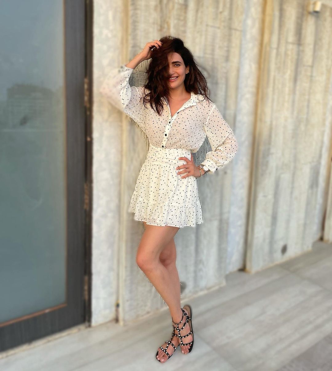 Birthday Girl Karishma Tanna is Perfect Mix of Bold and Beautiful, See ...