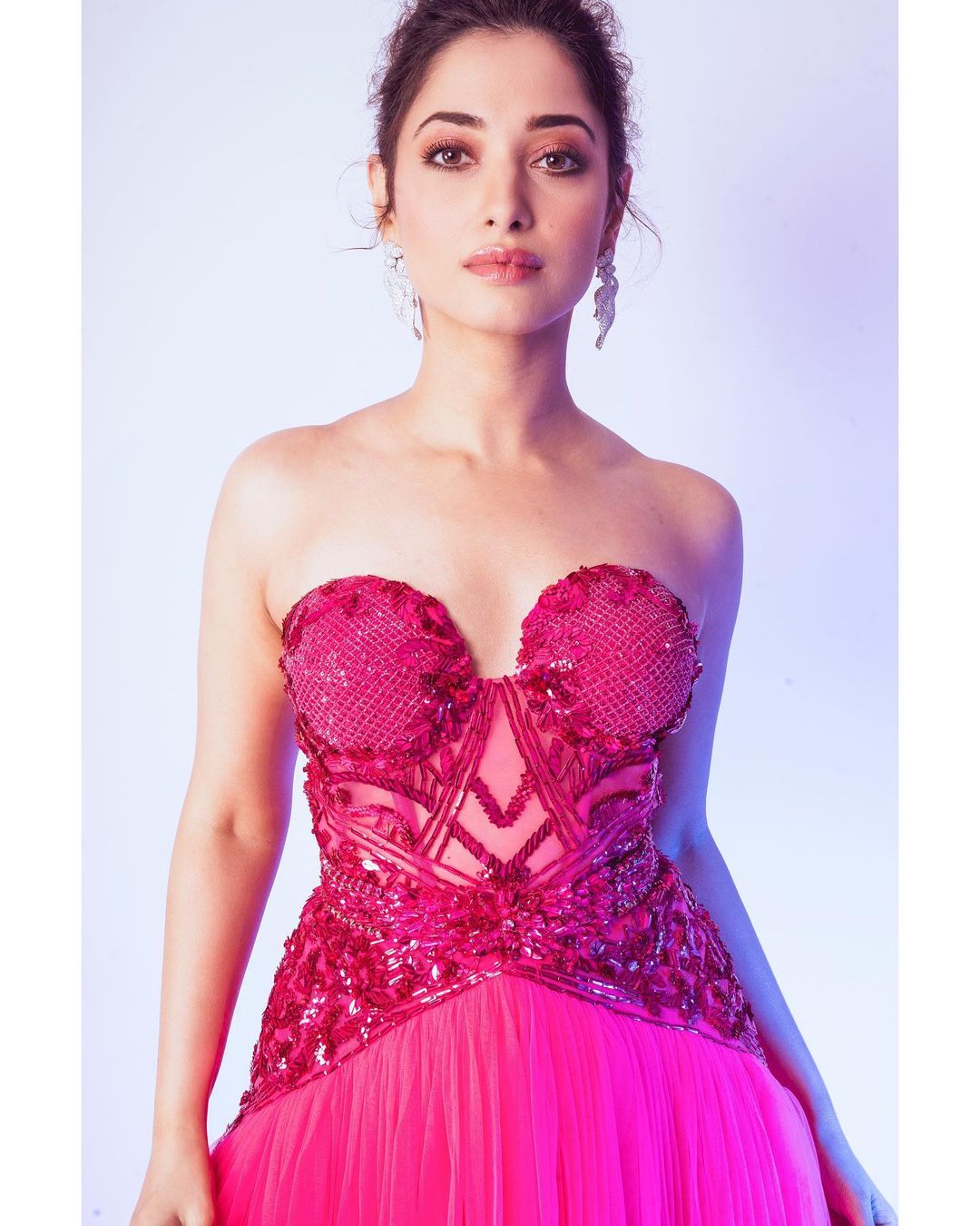 Tamannaah Bhatia looks gorgeous in the off-shoulder dress. 