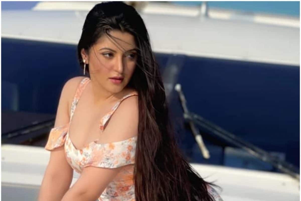Bangladeshi Actress Pori Moni Arrested, Drugs and Imported Liquor Recovered  from Residence - News18