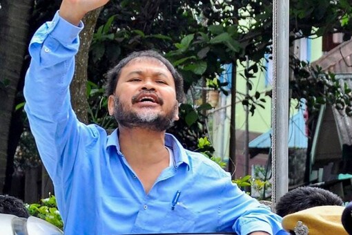 Akhil Gogoi claimed that Banerjee has extended an invitation to him to merge Raijor Dal with the Trinamool Congress (TMC) to beat BJP in 2024 elections. (File photo: PTI)