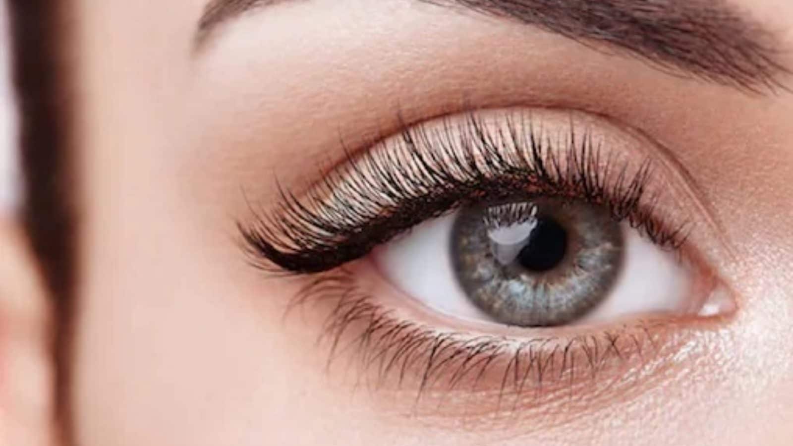 Home Remedies To Grow Thick And Long Eyelashes Fyne Fettle