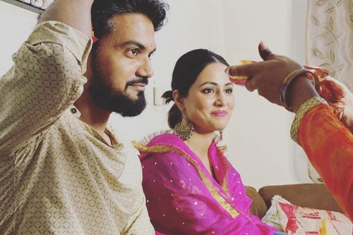 Rocky Jaiswal and Hina Khan first met on the sets of Yeh Rishta Kya Kehlata Hai in 2009.
