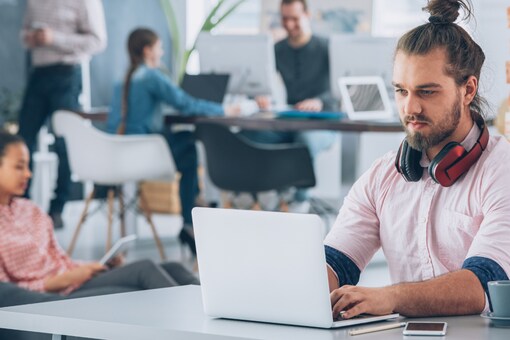 Indian graduates are looking for jobs that have friendly work environment. 