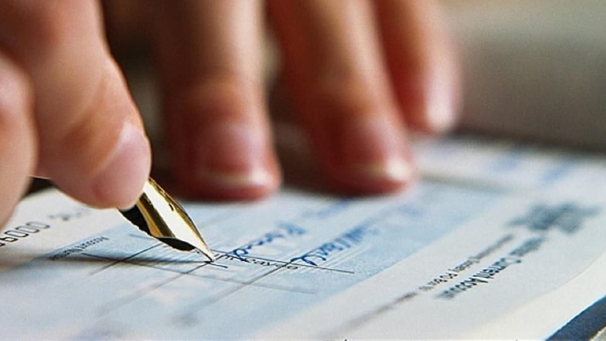 Cheque Rule Change: Cheque Book of these Banks will not Work from Next Month