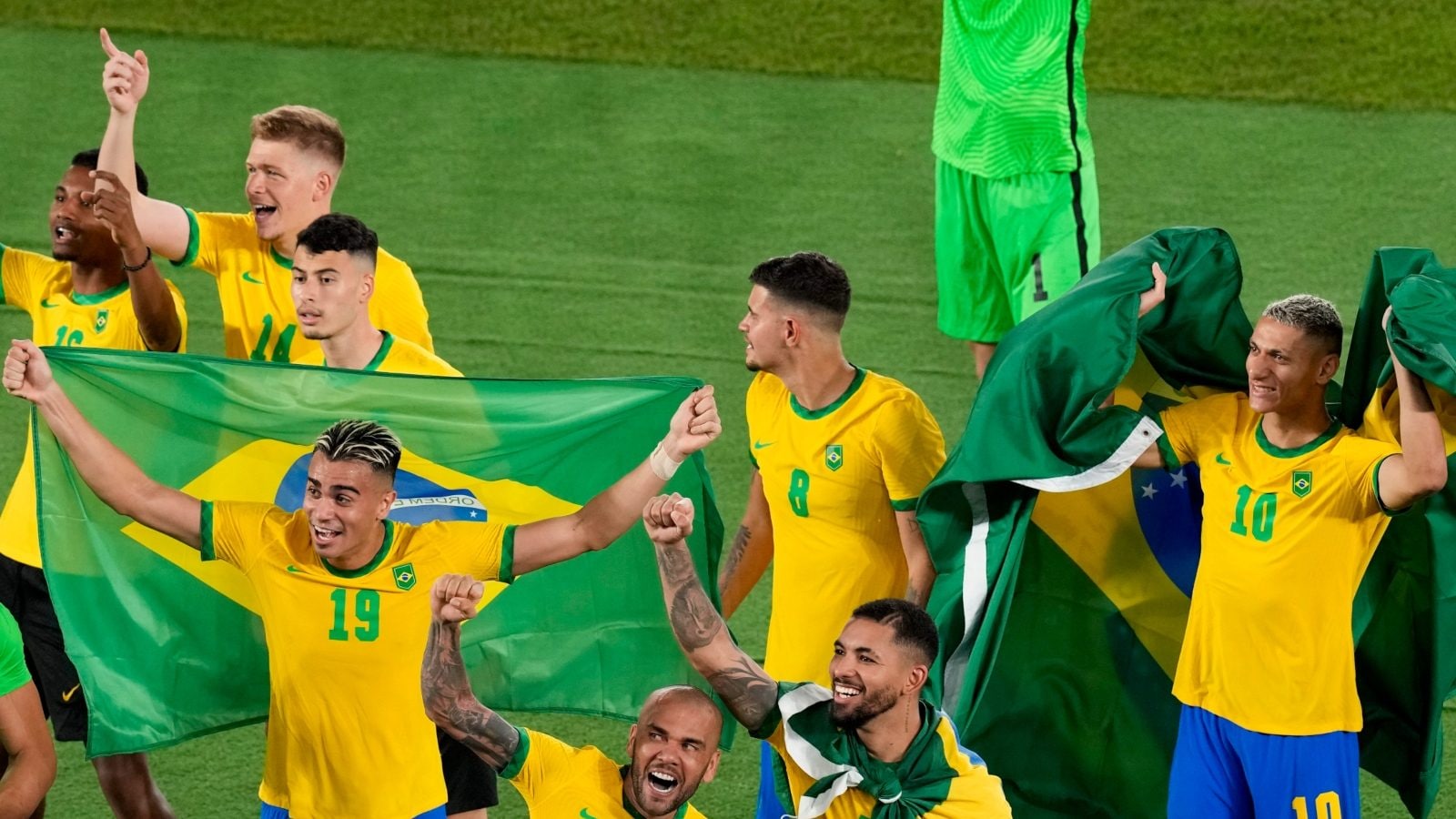 Brazil beat Spain in extra time to retain Olympic football gold