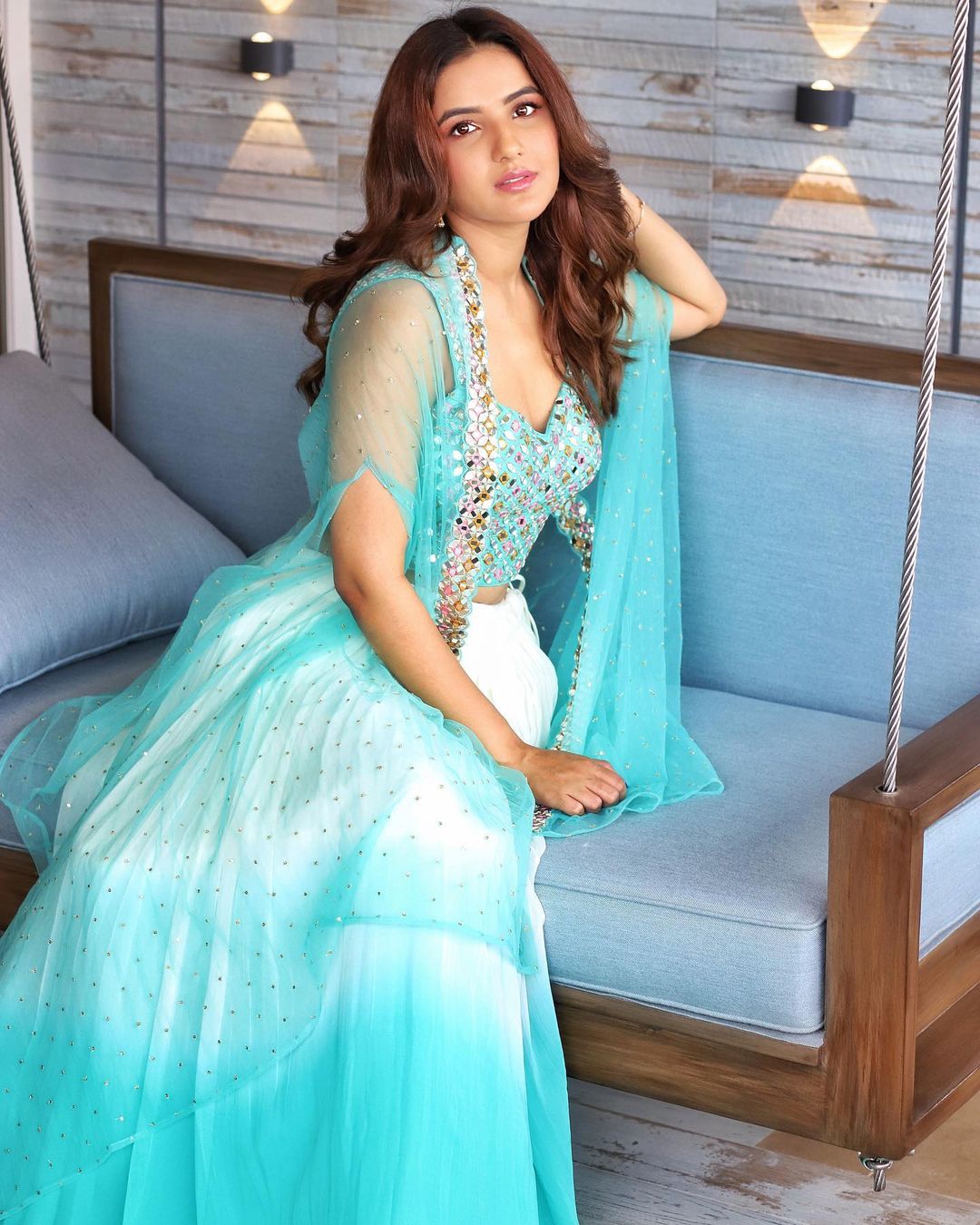 Jasmin Bhasin looks adorable in the blue outfit. 