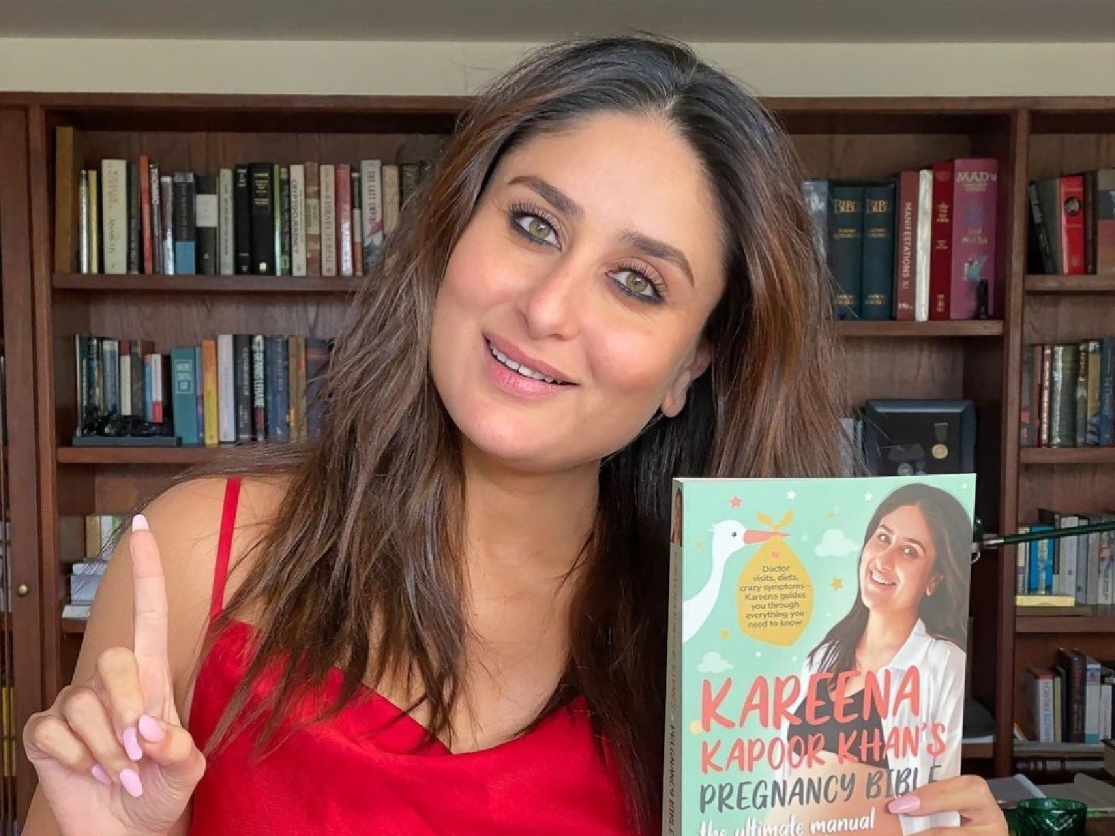 Kareena Kapoor Sex - Kareena Kapoor Khan Talks About Reduced Sex Drive During Pregnancy in Book  Launch With Karan Johar