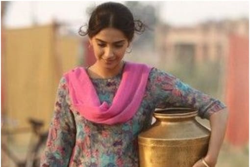 Sonam Kapoor as Biro in Bhaag Milkha Bhaag