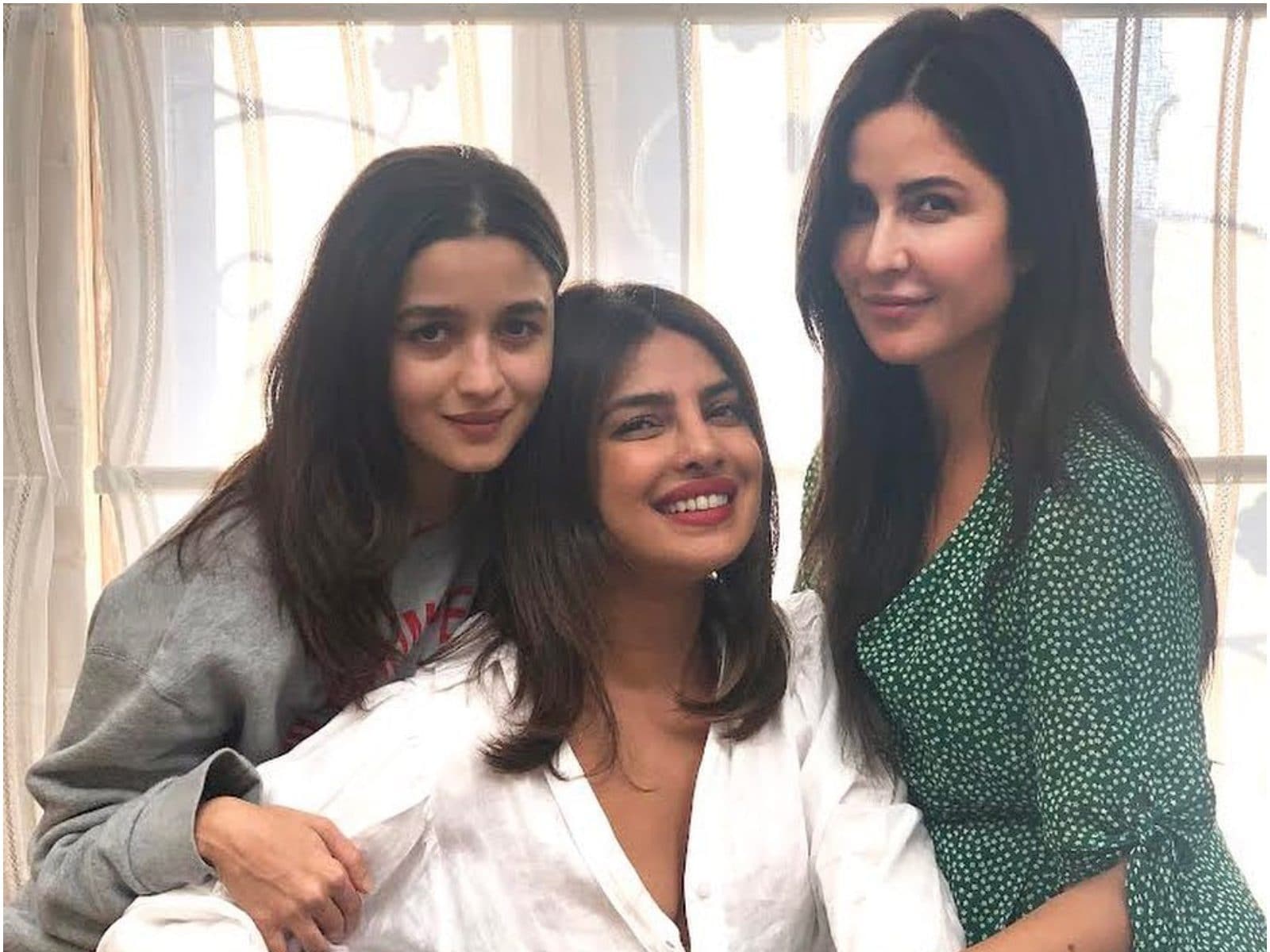 Zara Khan Sex Videos - Priyanka Chopra Quits 'Jee Le Zara' Starring Alia Bhatt, Katrina Kaif to Be  With Her Baby?