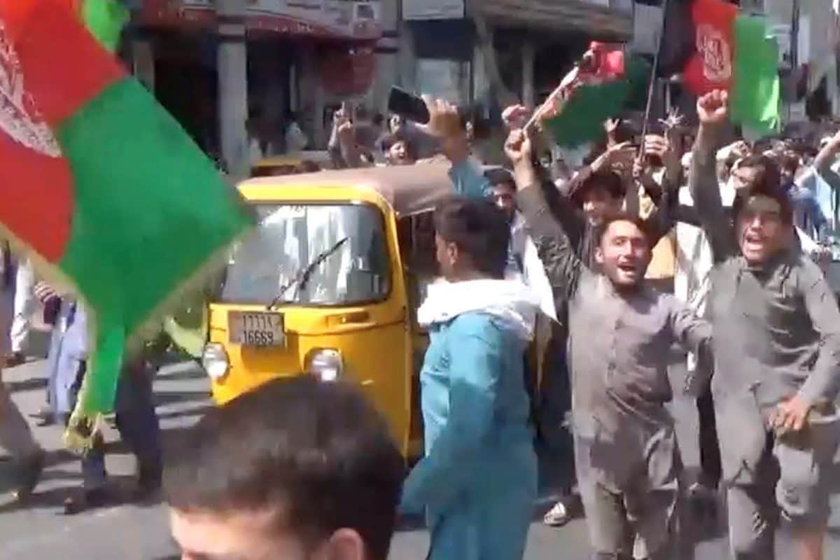 6,000 Cadre of Haqqani Network Control Kabul, Negotiations on for Formal Handing Over to Taliban: Report