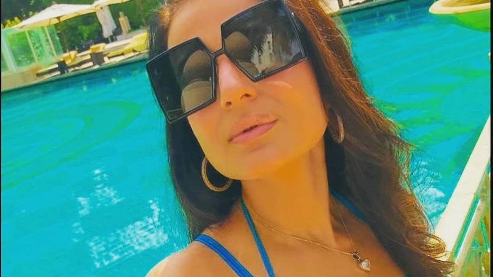 Ameesha Patel Oozes Oomph In Racy Bikinis Check Out The Divas Gorgeous Pictures News18