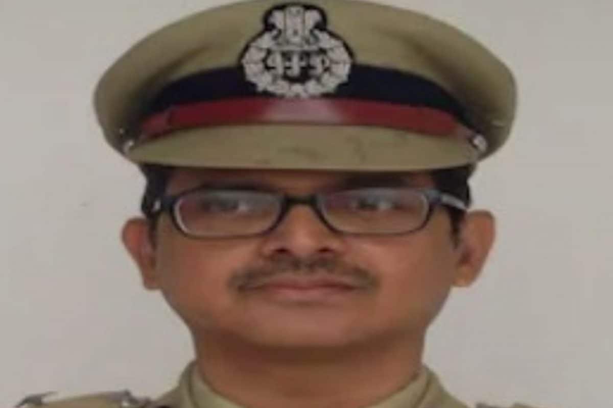Retired IPS Officer Amitabh Thakur Arrested