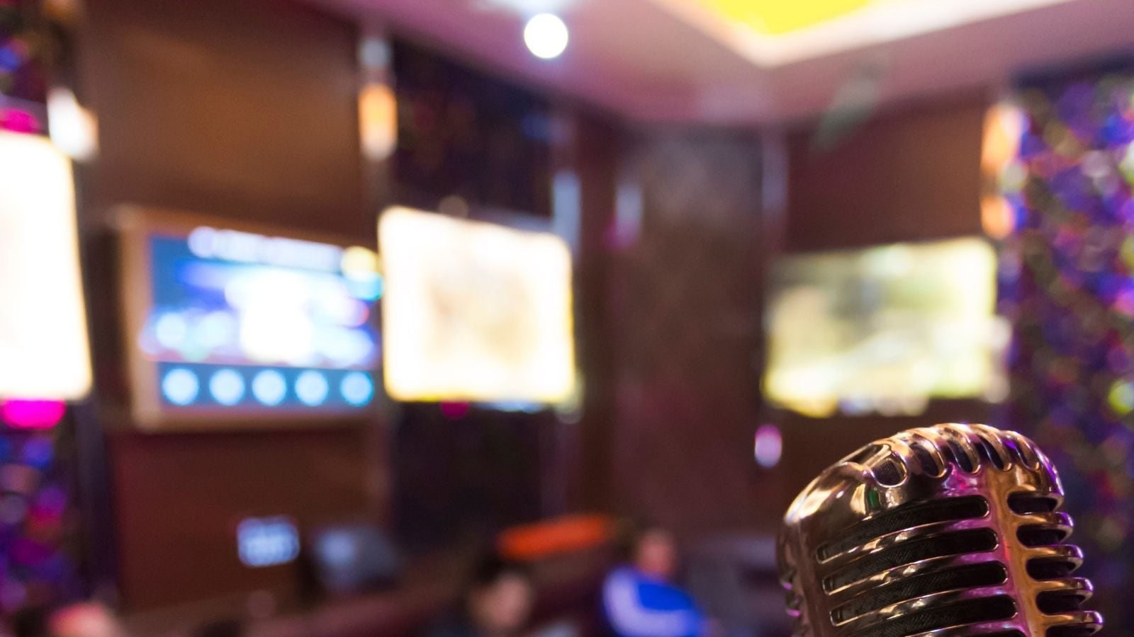 Now, Only 'Healthy' Songs Can Be Sung At Karaoke Bars In China
