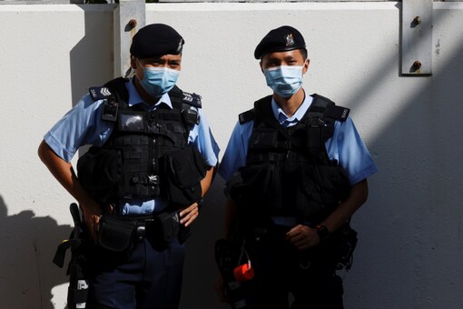 Hong Kong Police Raid Office Of Online News Outlet Arrest 6