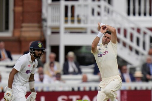 England's James Anderson bowls during England vs India second Test match (AP)