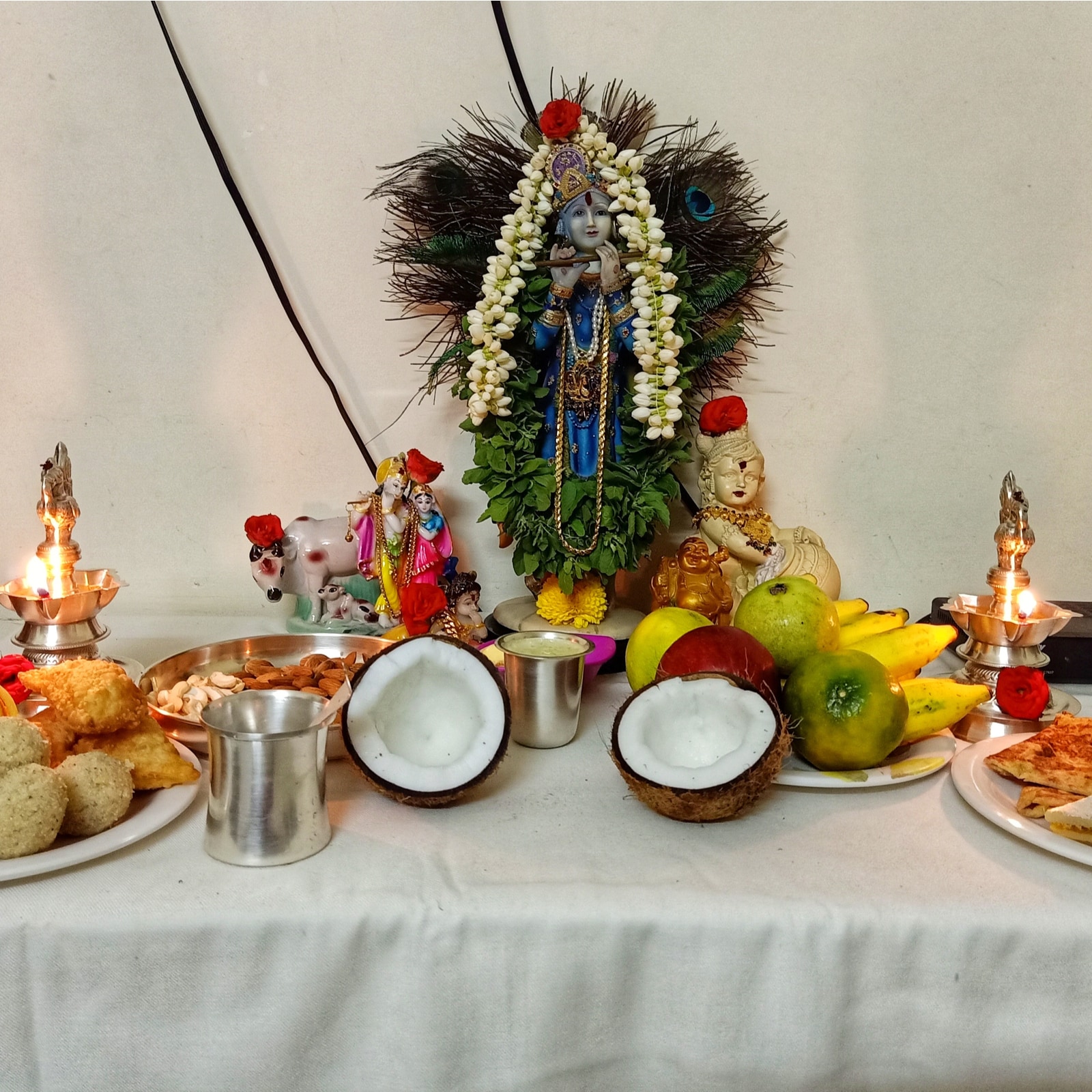 How to Celebrate Janmashtami at Home 