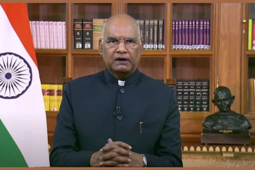 राष्ट्रपति रामनाथ कोविंद चार दिनों के लिए उत्तर प्रदेश के दौरे पर हैं।  (छवि क्रेडिट: पीआईबी)