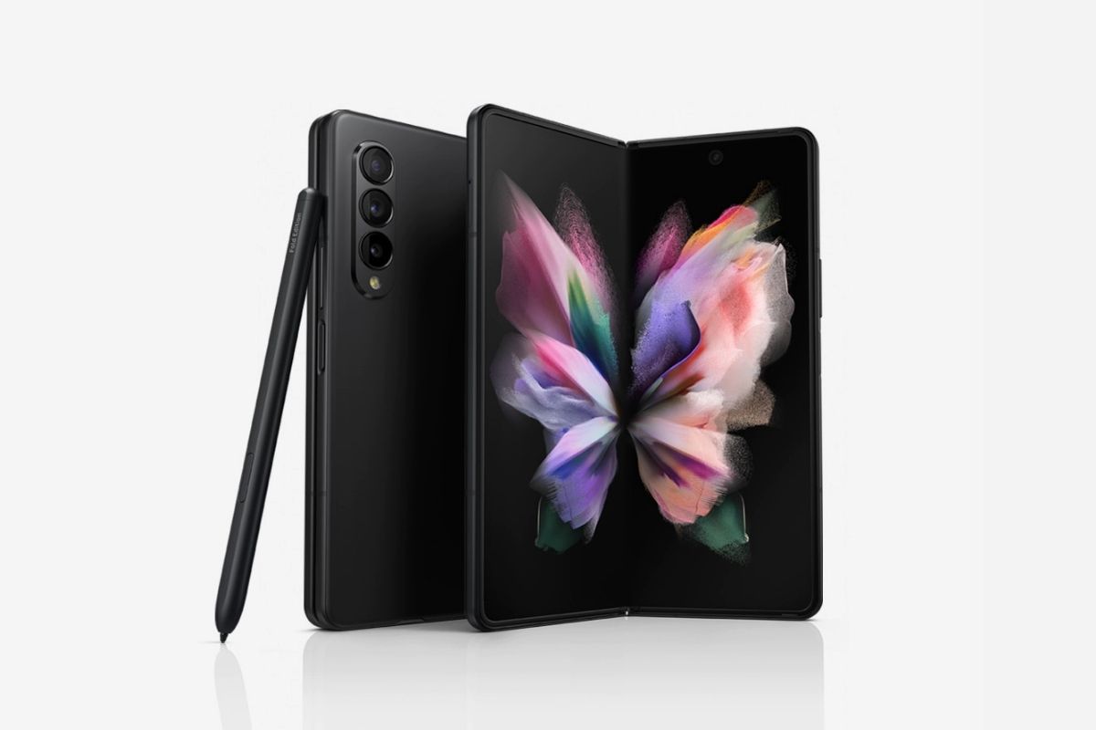 Samsung Galaxy Z Flip 3 Review: Cheaper Foldable Phone 8 Samsung Galaxy Z Flip 3, Galaxy Z Fold 3: Check Out Samsung's Latest Foldables, In Photos