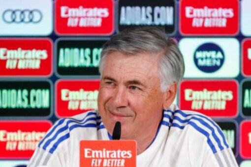 Real Madrid manager Carlo Ancelotti at a press conference (Twitter)