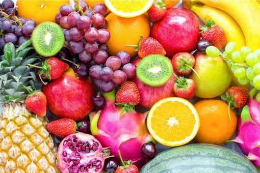 Ayurvedic experts advise people to eat fruits alone and avoid them with or after meals