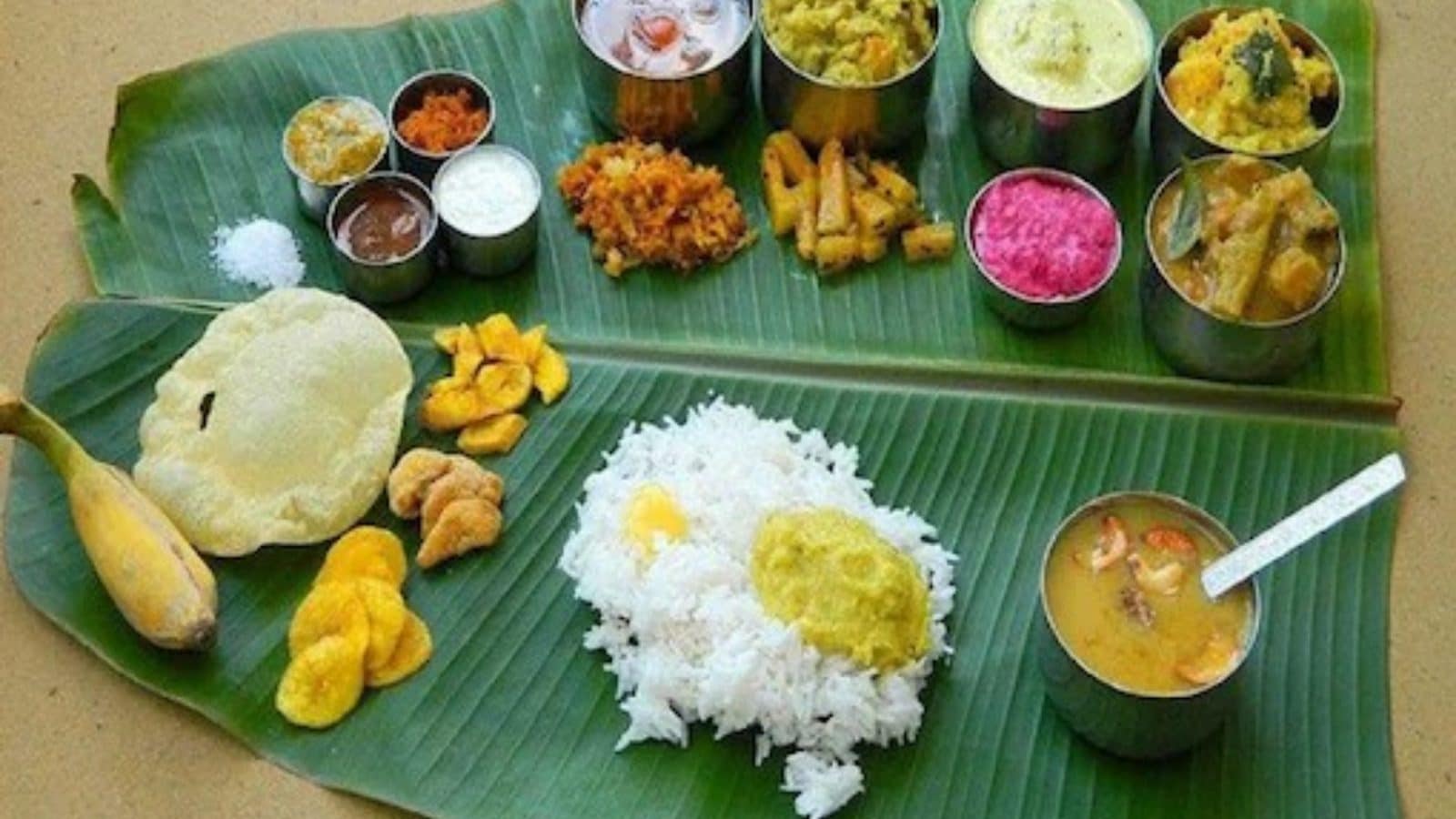 Here Are The Health Benefits of Eating on Banana Leaves