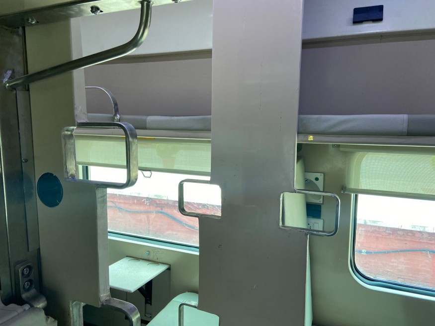 Indian Railways’ First AC3tier Economy Coach to Run from Prayagraj to