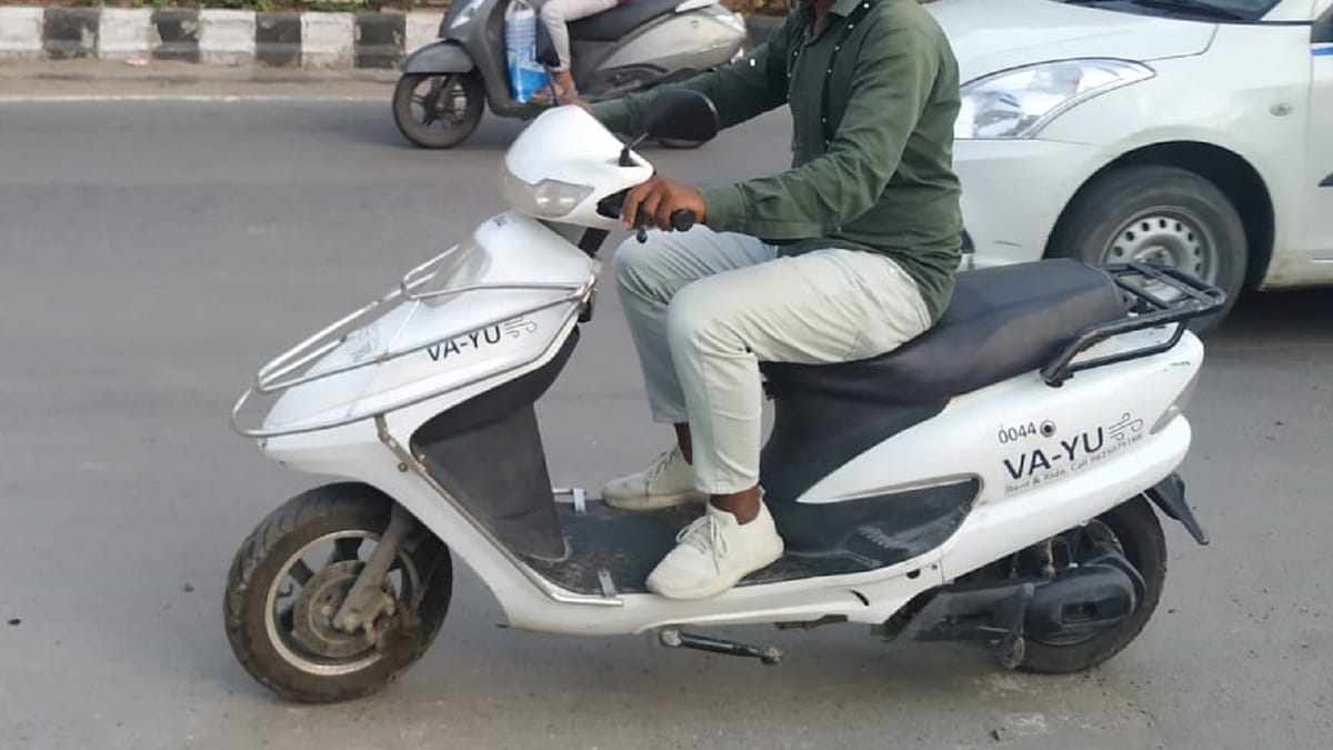 Flexible Subscription, Swappable Batteries Pushing Electric Scooter Rental in India