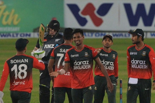 बांग्लादेश ने पांच मैचों की सीरीज में दूसरी जीत दर्ज की है।