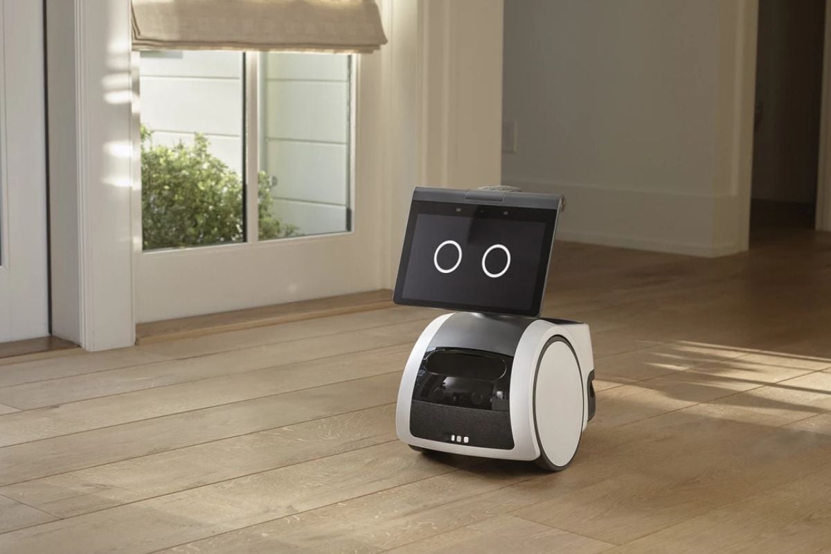 Cute hot sale home robot