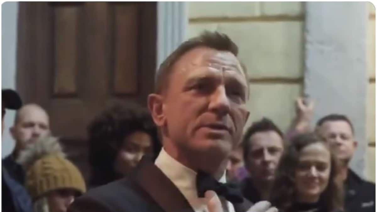 Daniel Craig Gets Emotional as He Bids Farewell to James Bond Film No Time To Die