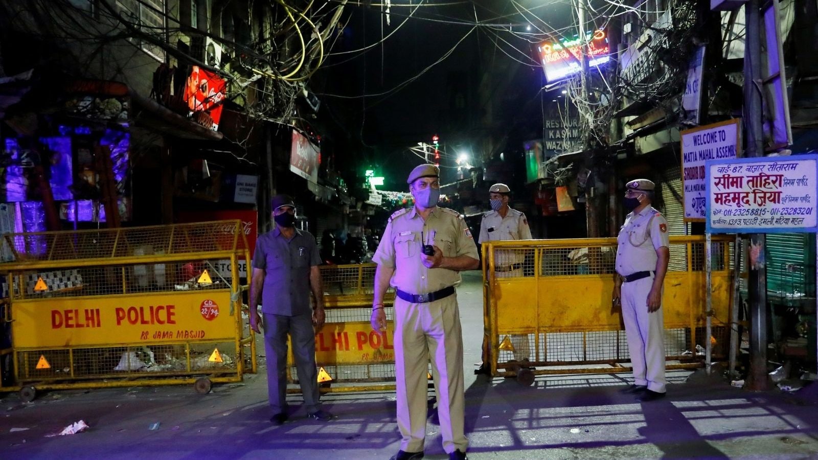 Delhi Extends Covid-19 Curbs Till Midnight of December 31 Amid Omicron Threat